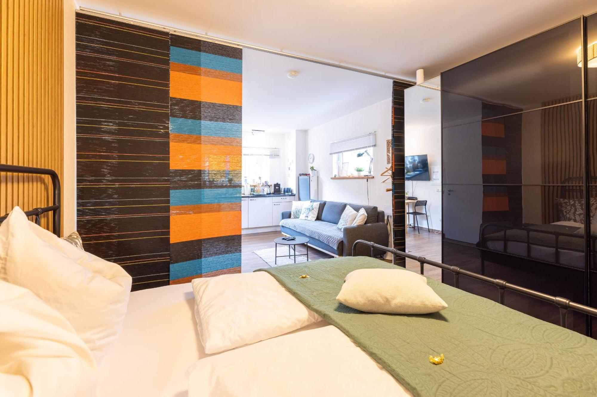 אדלסדורף Ideal Fuer Kurze Aufenthalte - Gemuetliches 1-Zimmer-Apartment מראה חיצוני תמונה